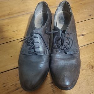 Frye Carson Oxfords size 9